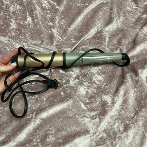 Remington large barrel hair curler